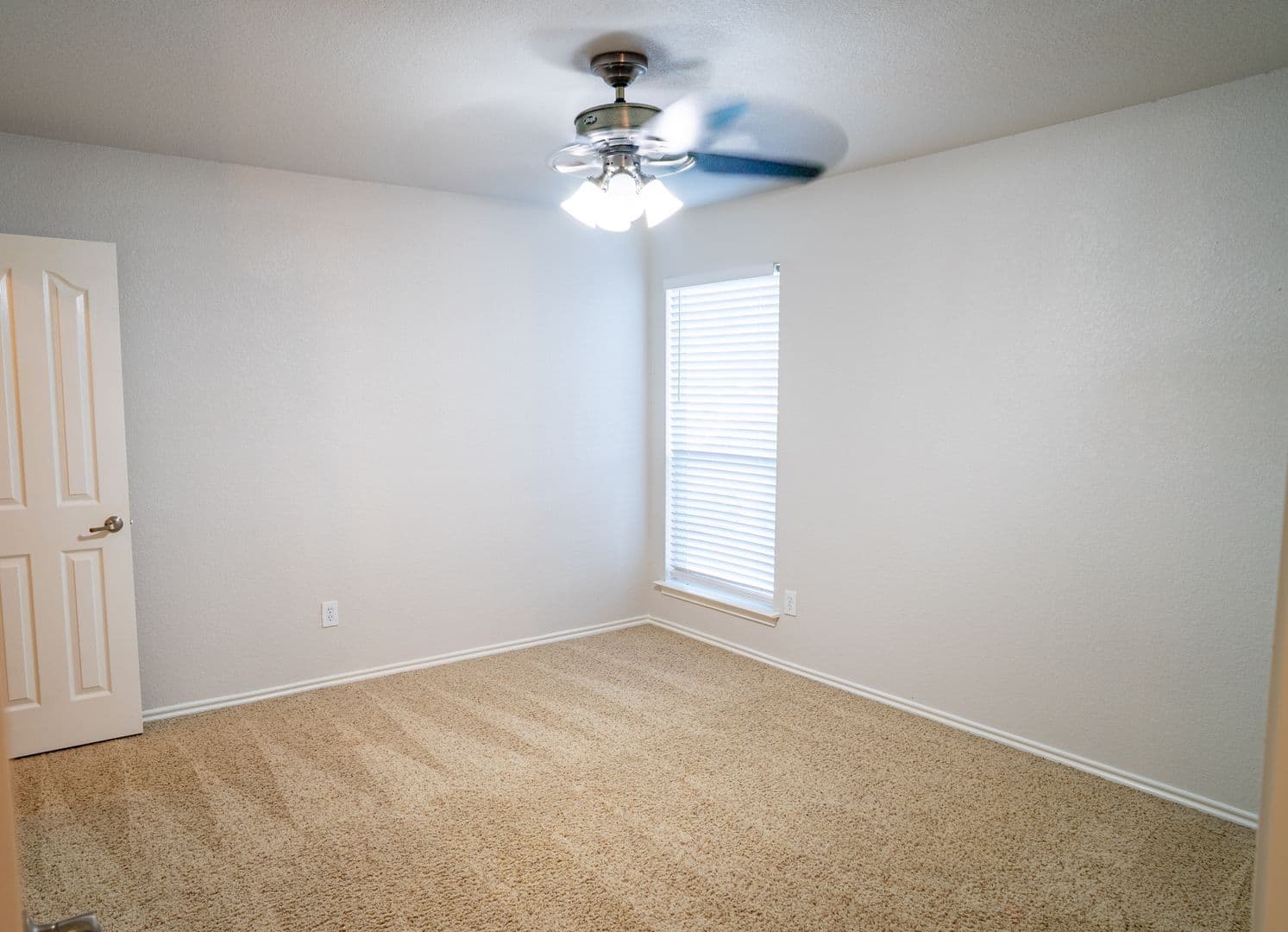 Saginaw House: 6100 Horsetrap