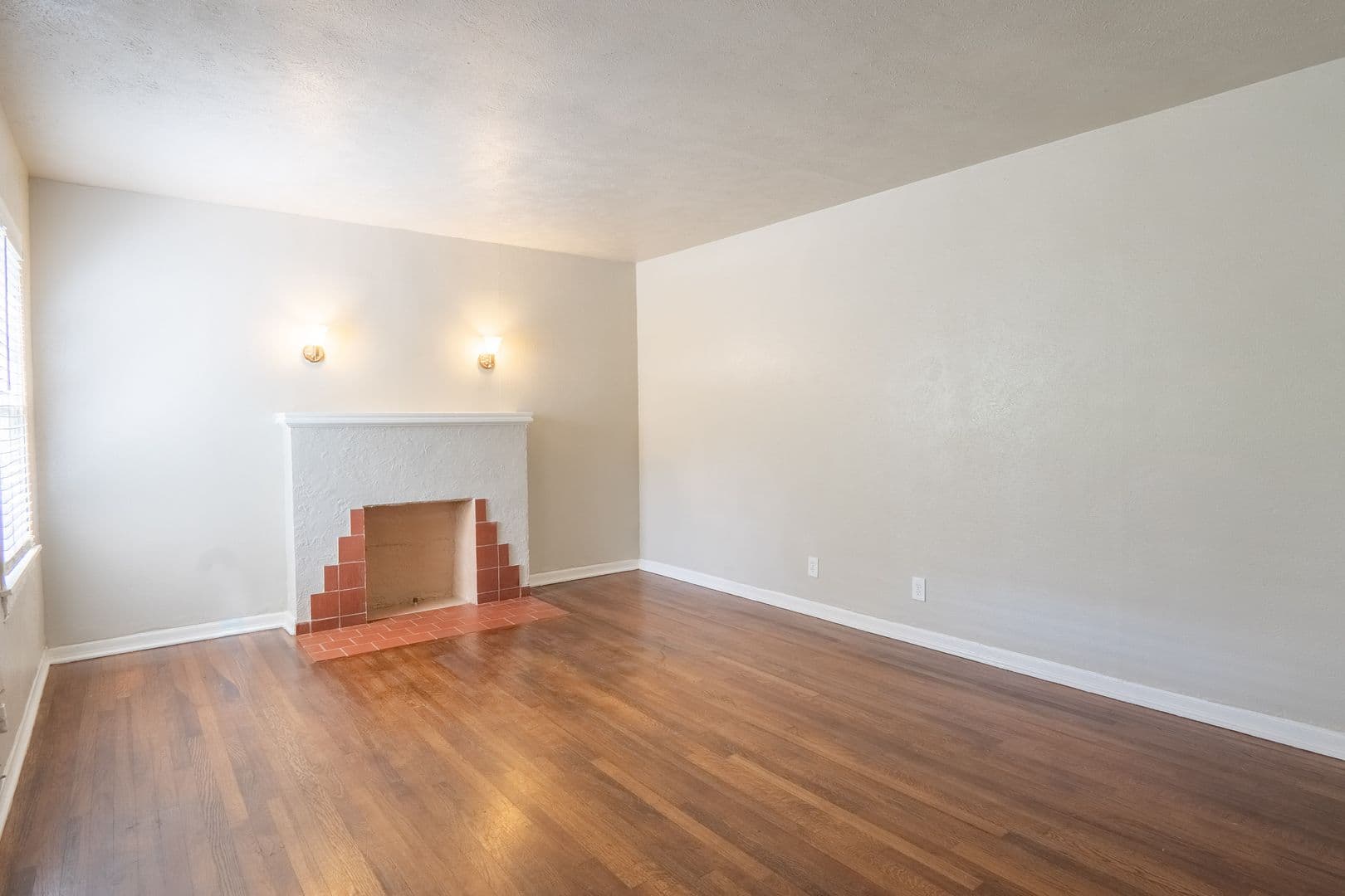 Fort Worth Apartment: 3245 8th Avenue & 1558 W Shaw Dr