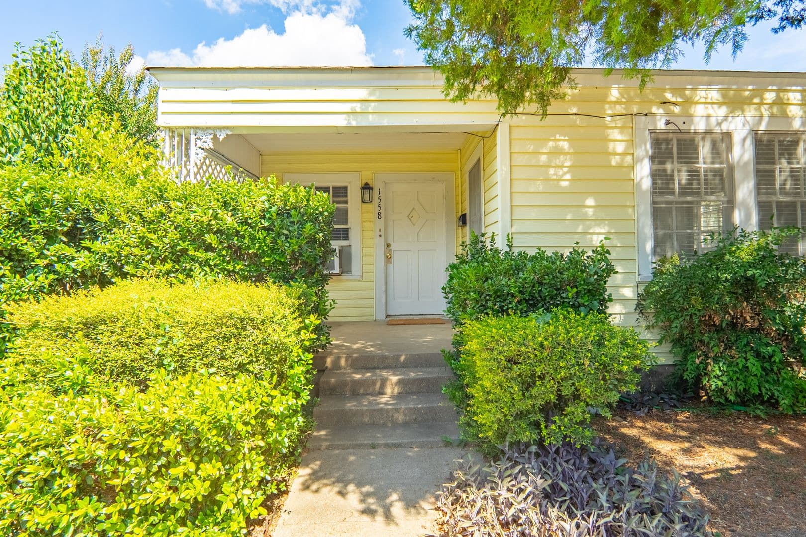 Fort Worth Apartment: 3245 8th Avenue & 1558 W Shaw Dr