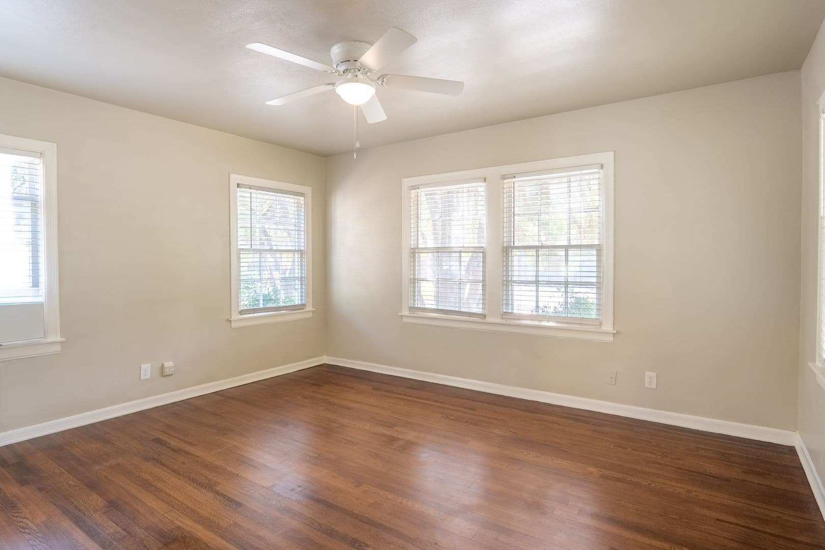 Fort Worth Apartment: 3245 8th Avenue & 1558 W Shaw Dr
