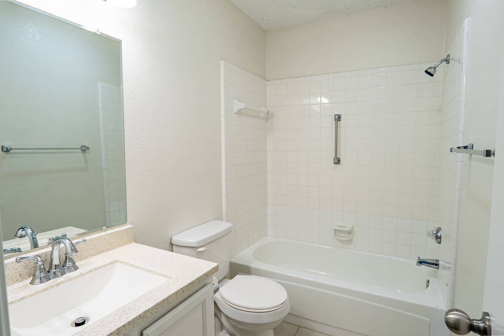 North Richland Hills Multiplex: 6616/6618 Parkview Lane - 6618 Parkview Lane