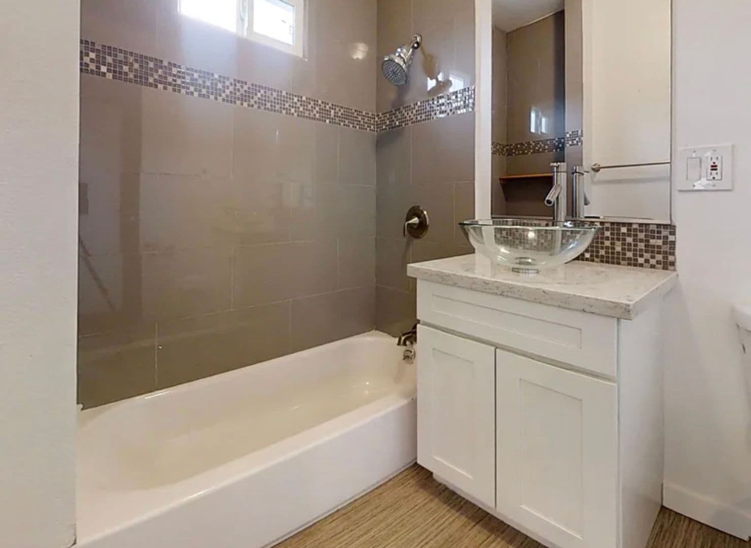 Los Angeles Apartment: 3629 Marmion Way