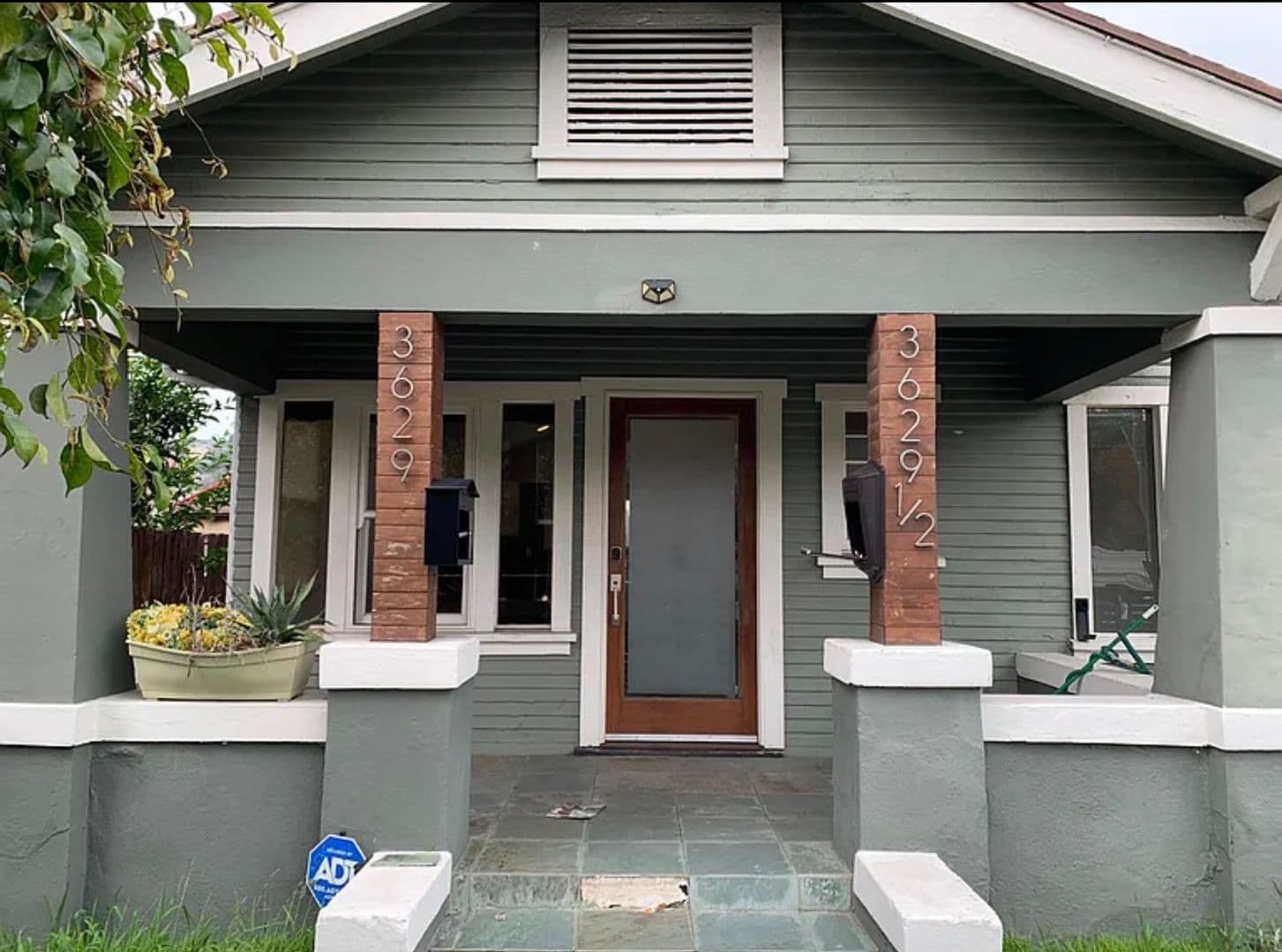 Los Angeles Apartment: 3629 Marmion Way