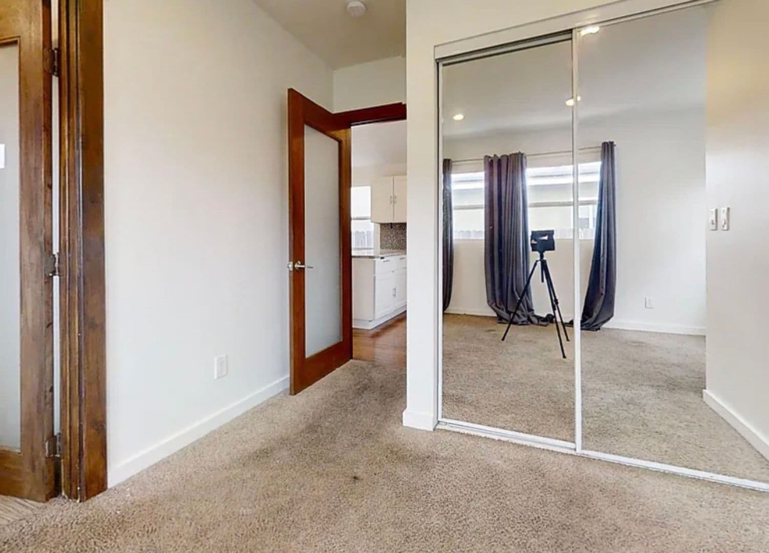 Los Angeles Apartment: 3629 Marmion Way