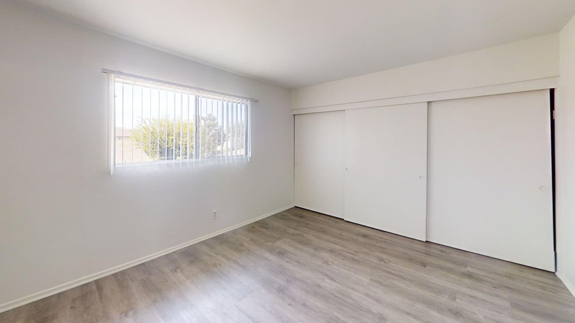 Tustin Apartment: 14702 Plaza Dr