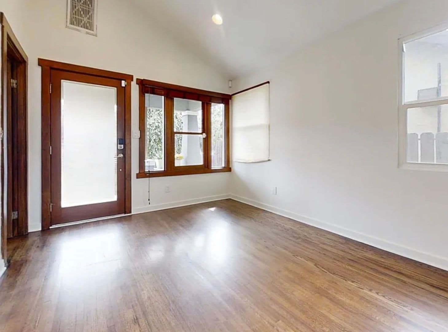 Los Angeles Apartment: 3629 Marmion Way