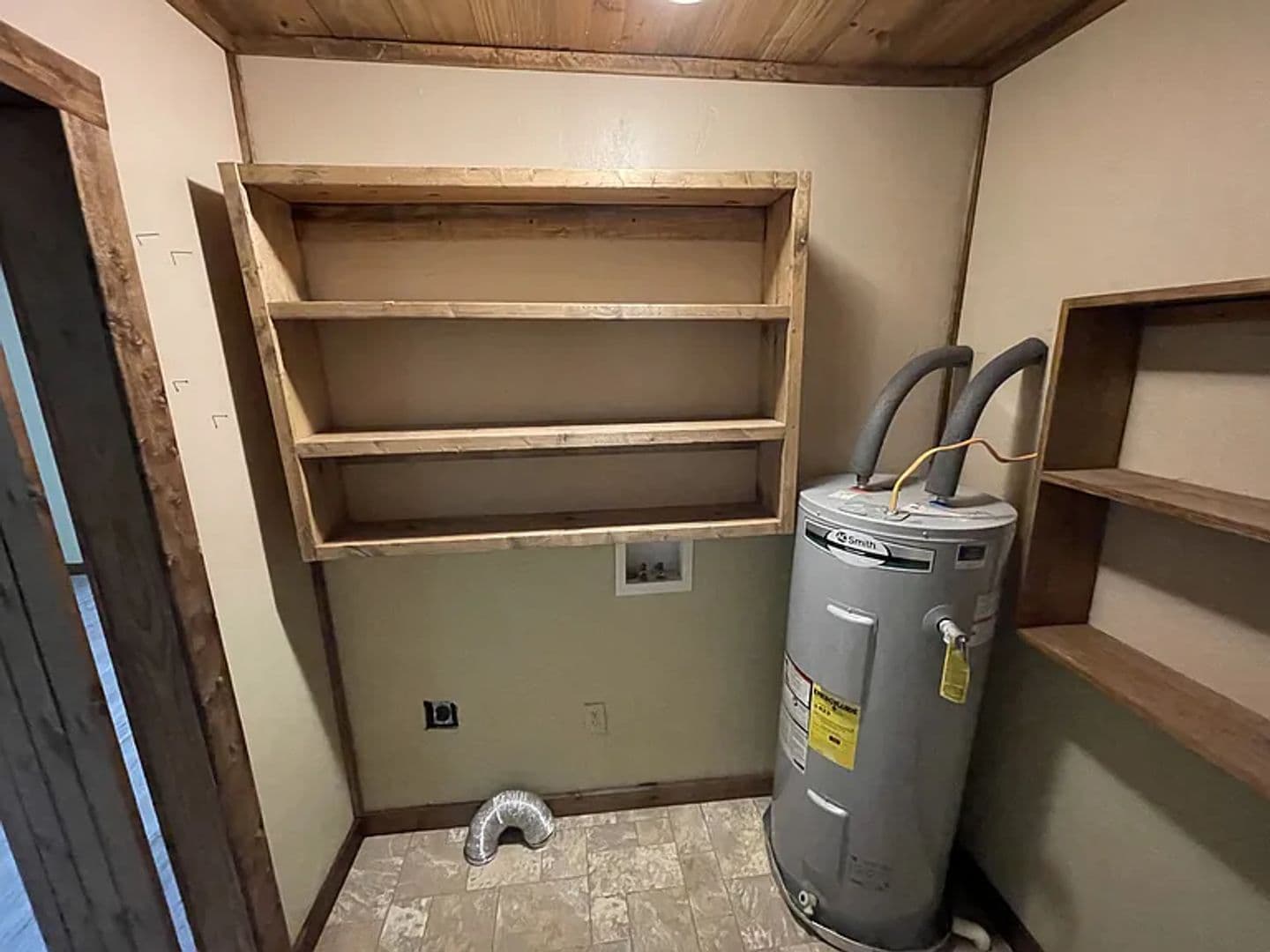 Scroggins Apartment: 6980 FM 115