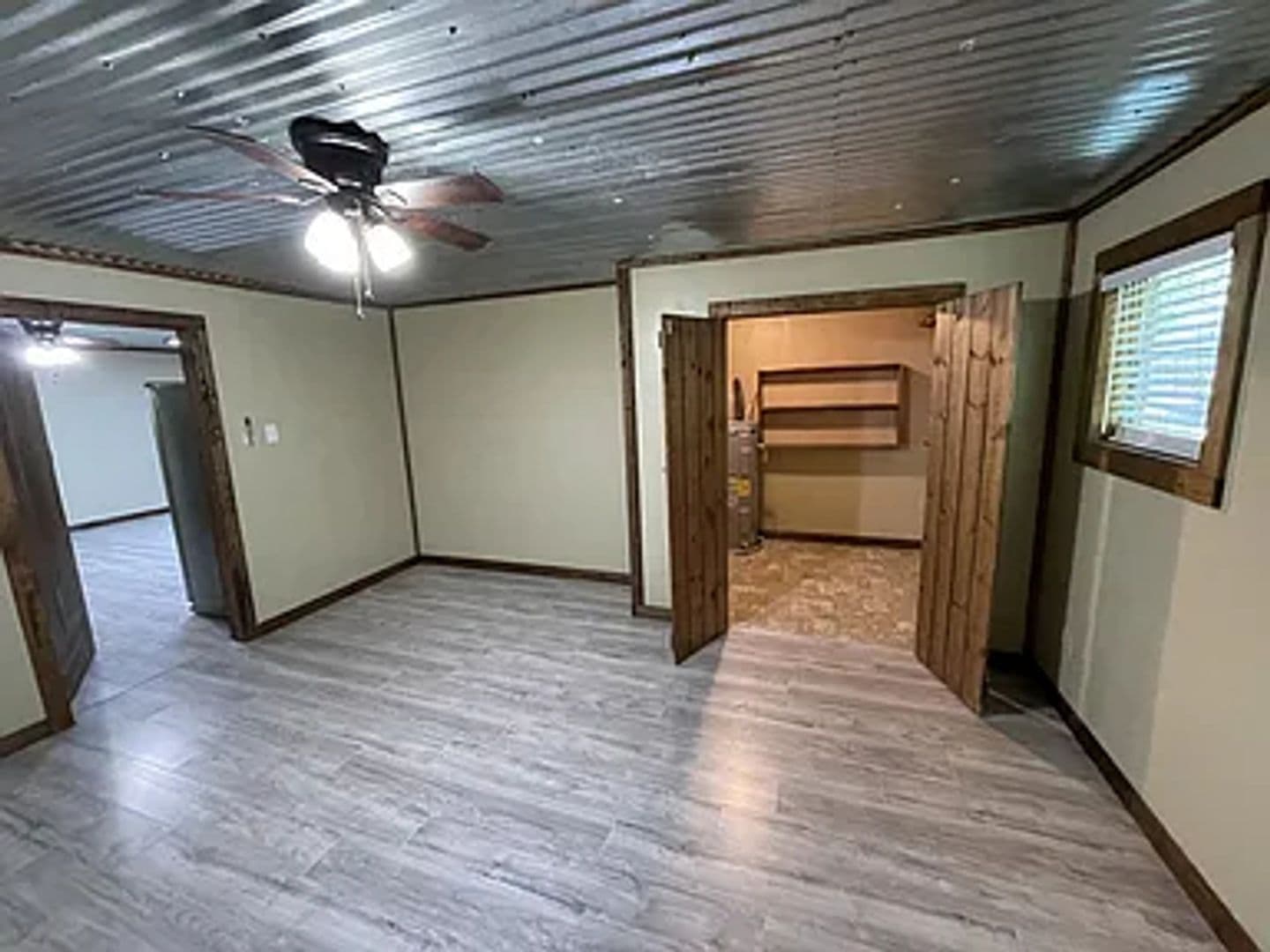 Scroggins Apartment: 6980 FM 115