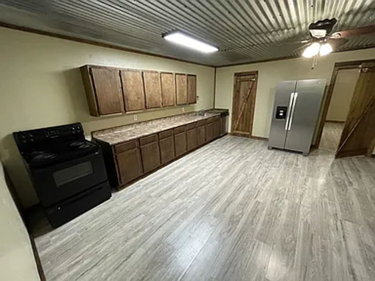 Scroggins Apartment: 6980 FM 115
