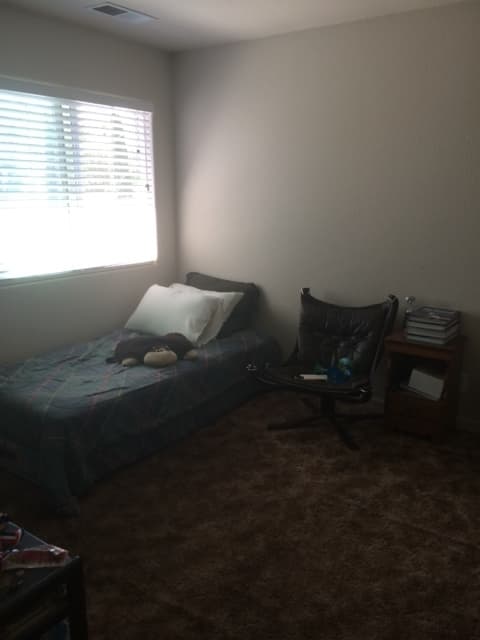 Los Banos House: 245 F St.