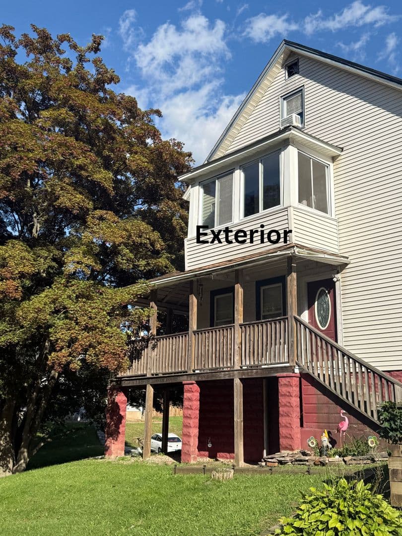Meriden Apartment: 272 Highland Avenue
