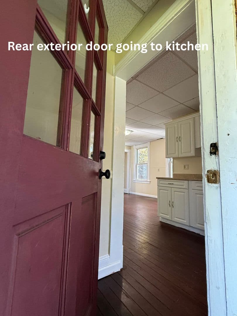 Meriden Apartment: 272 Highland Avenue