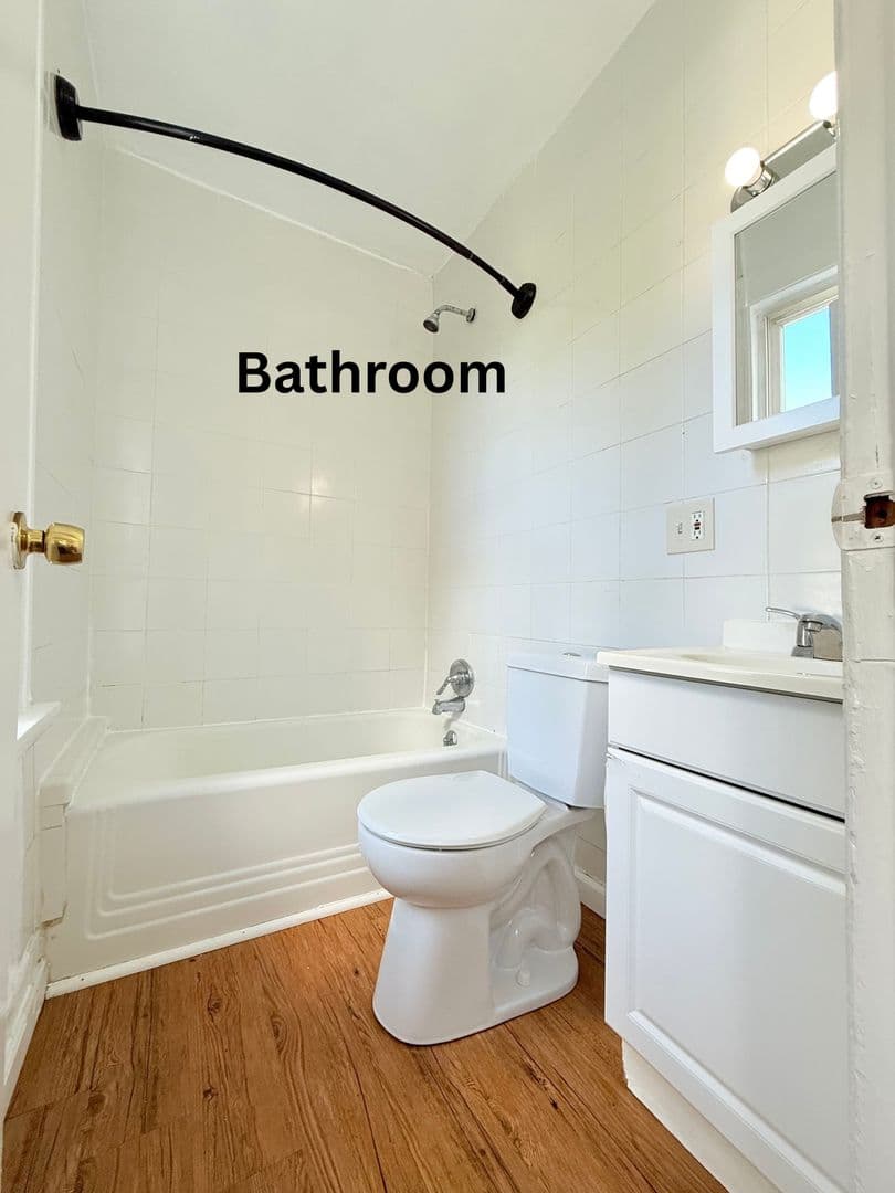 Meriden Apartment: 272 Highland Avenue