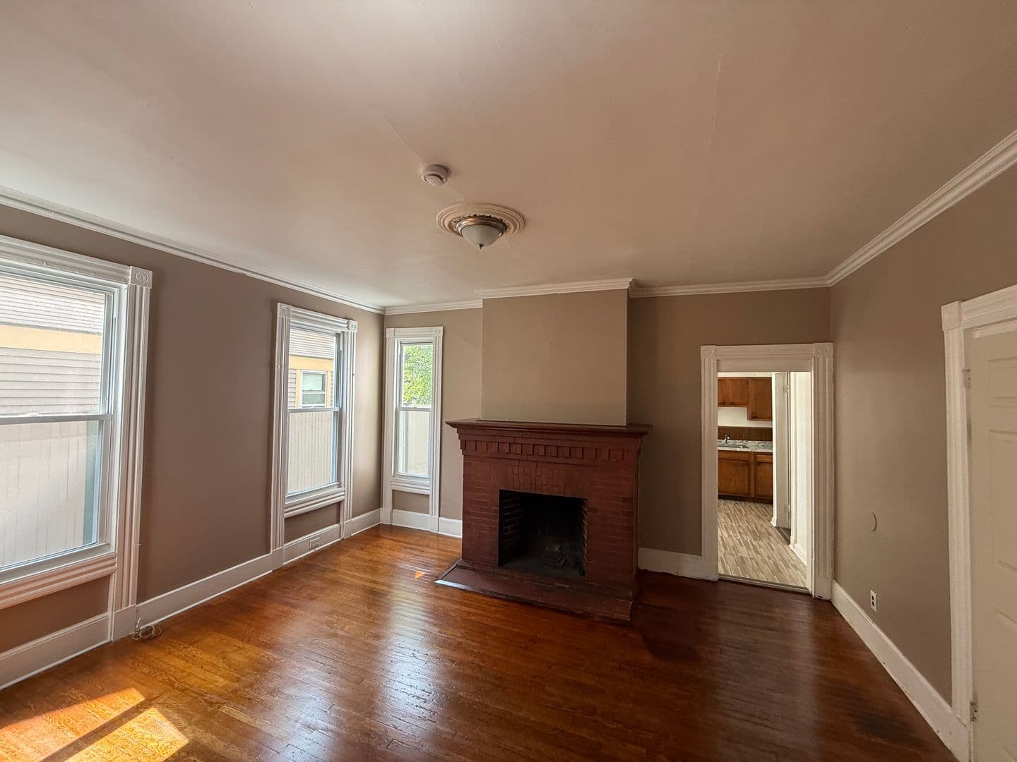 New Haven Apartment: 870 Elm Street