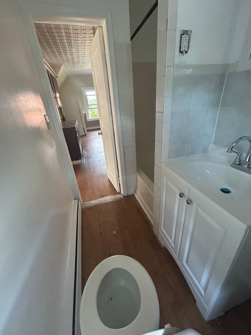 Meriden Apartment: 5 Oak Street