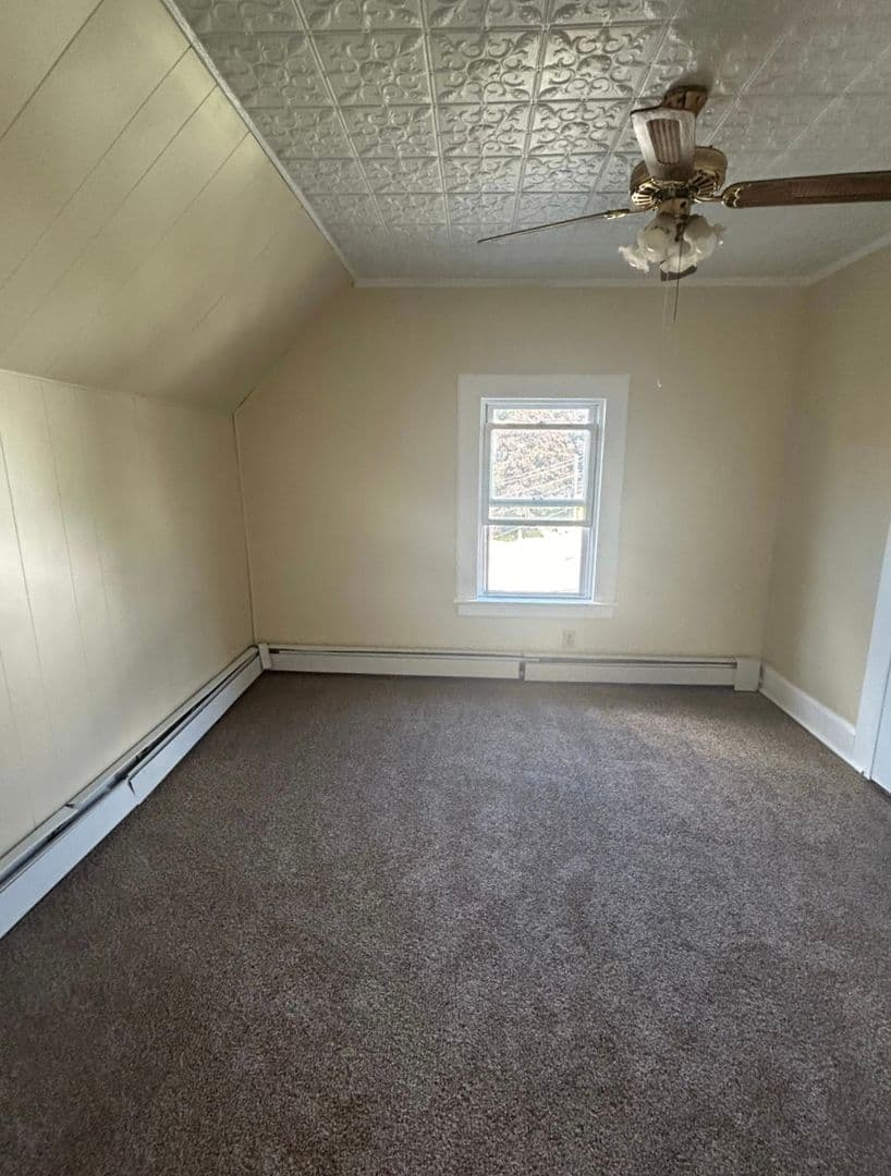 Meriden Apartment: 5 Oak Street