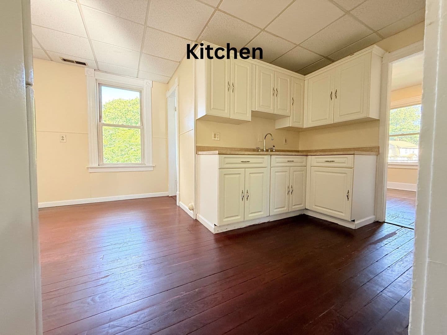 Meriden Apartment: 272 Highland Avenue