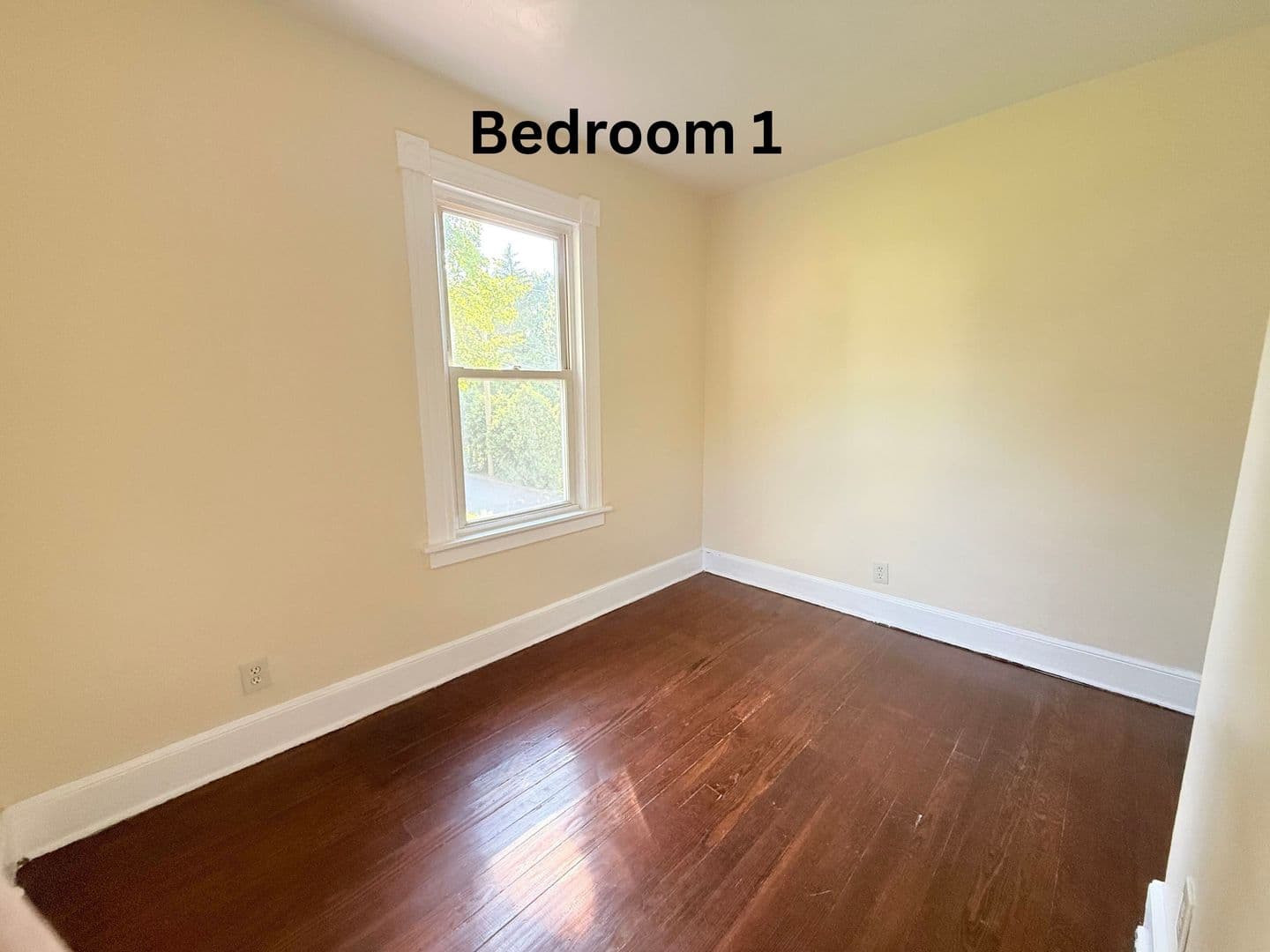 Meriden Apartment: 272 Highland Avenue