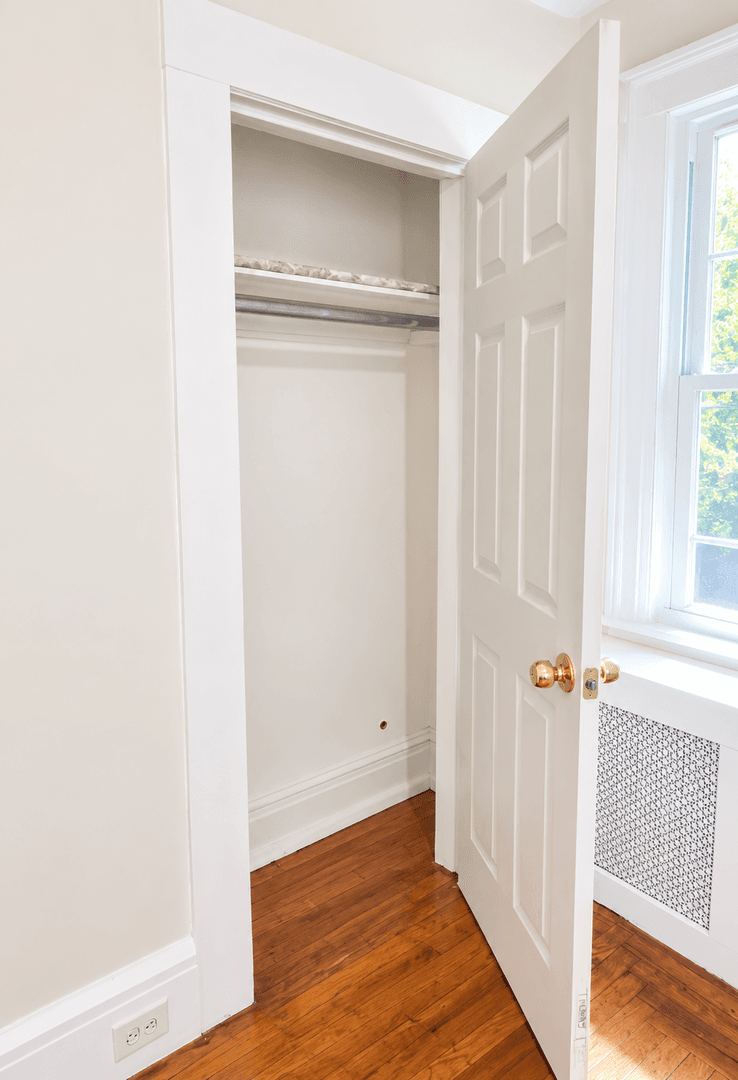 New Haven Apartment: 98 Sherman Avenue