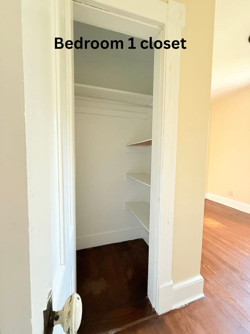 Meriden Apartment: 272 Highland Avenue