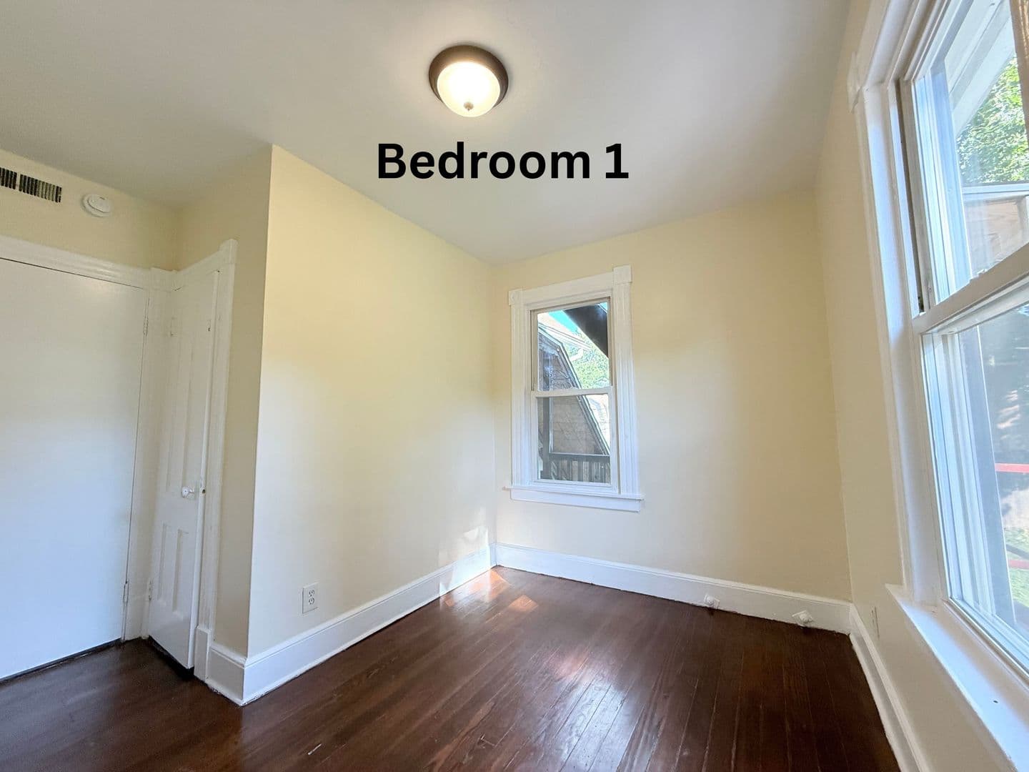 Meriden Apartment: 272 Highland Avenue