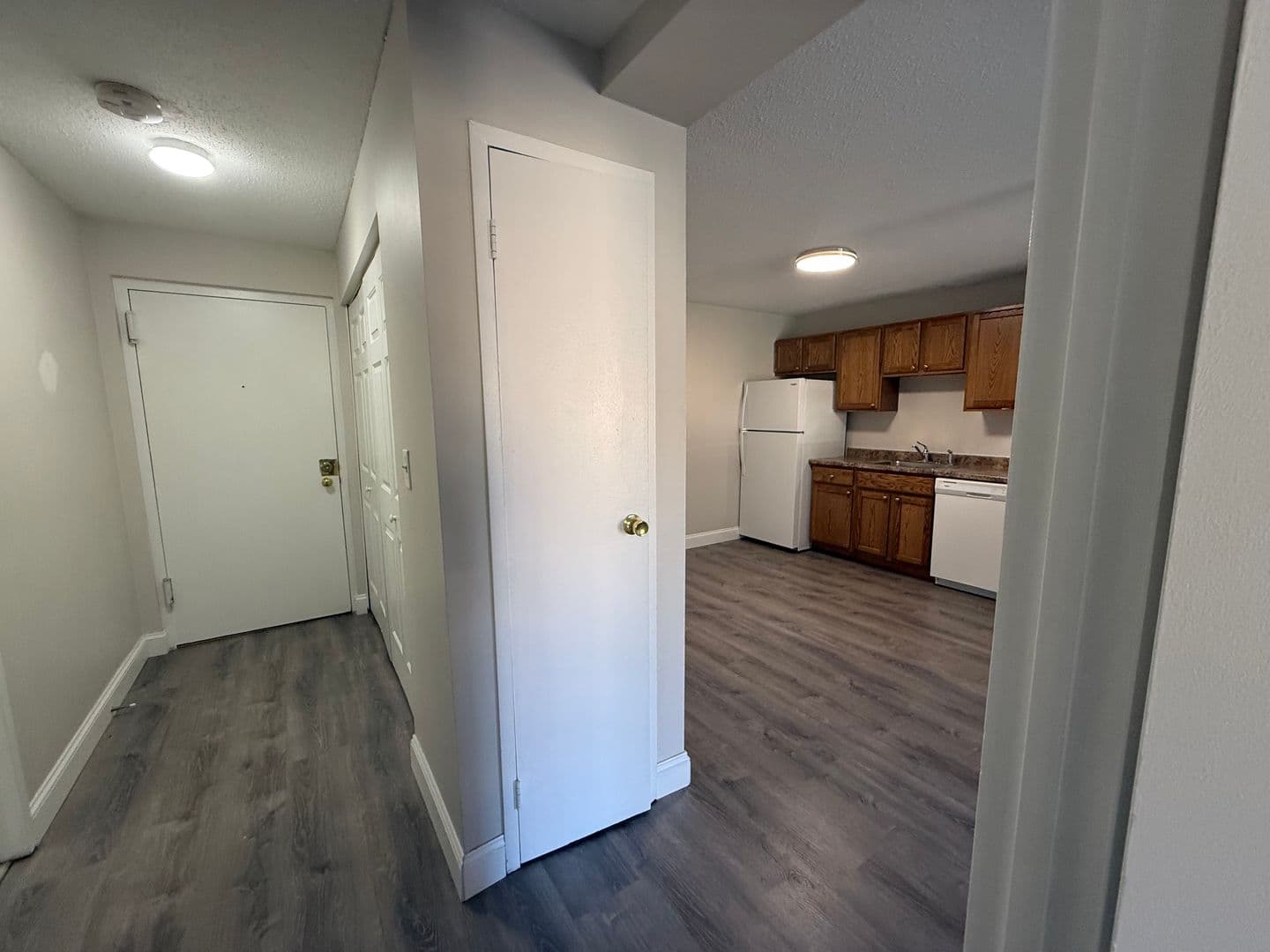 Leominster Apartment: 47 Princeton Street