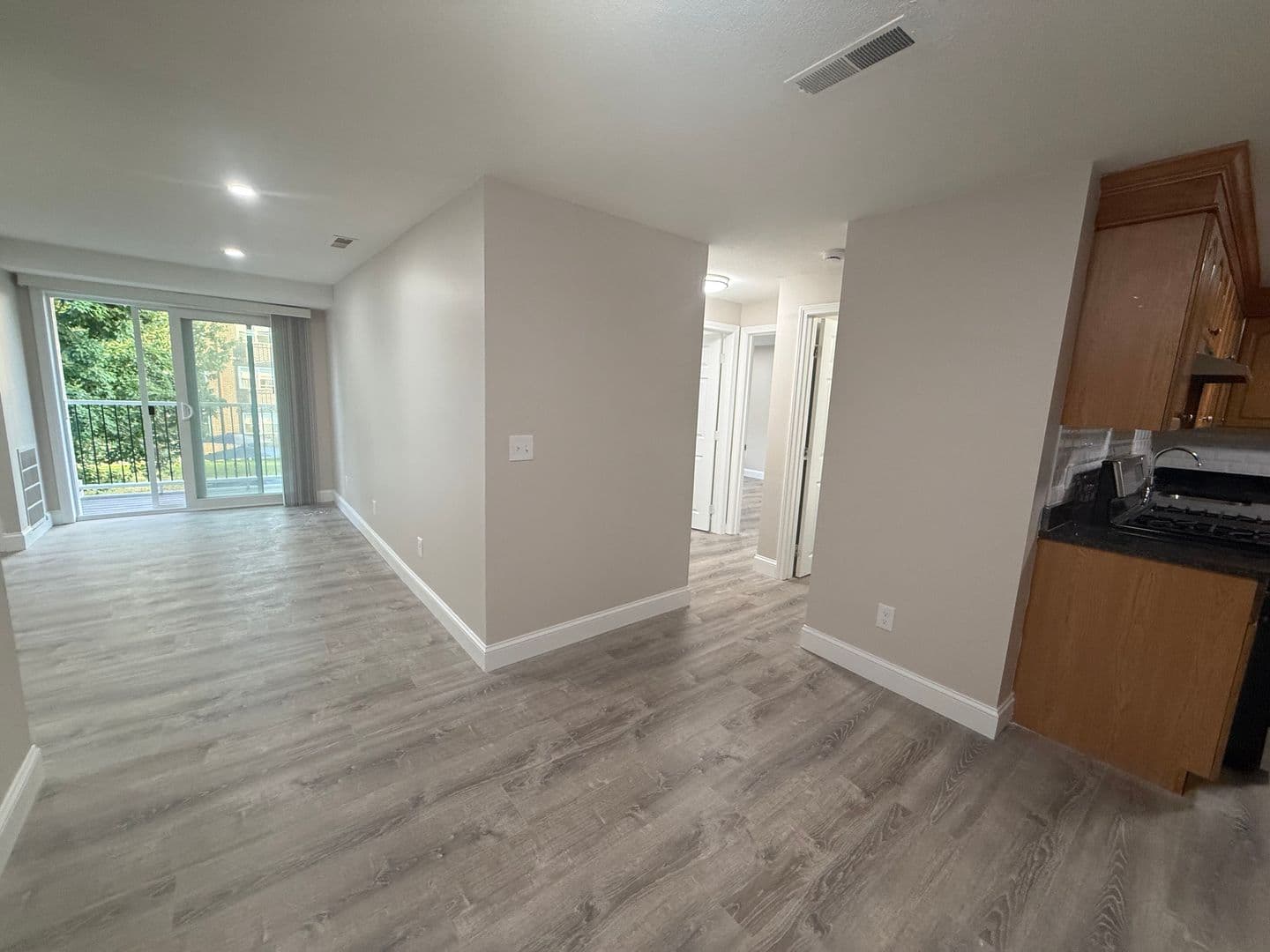 Billerica Apartment: 13-27 Kenmar Drive