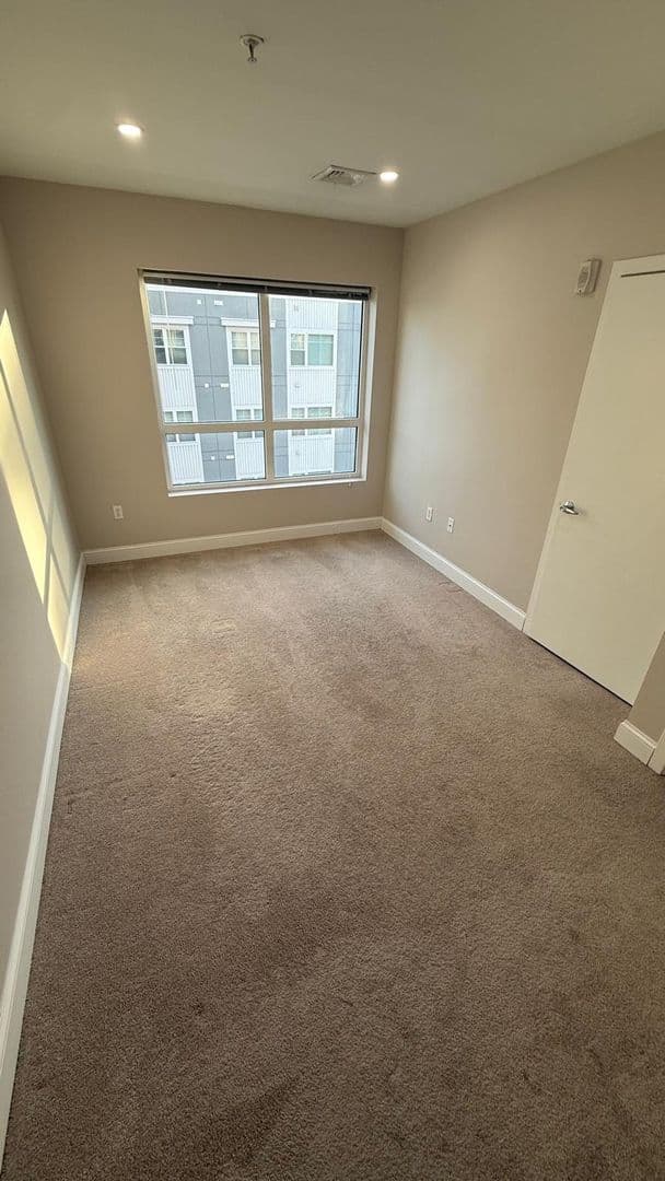 Attleboro Apartment: 75 South Main St