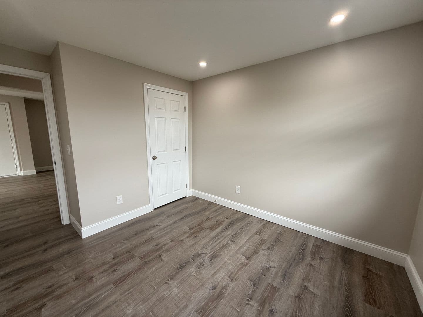Billerica Apartment: 13-27 Kenmar Drive