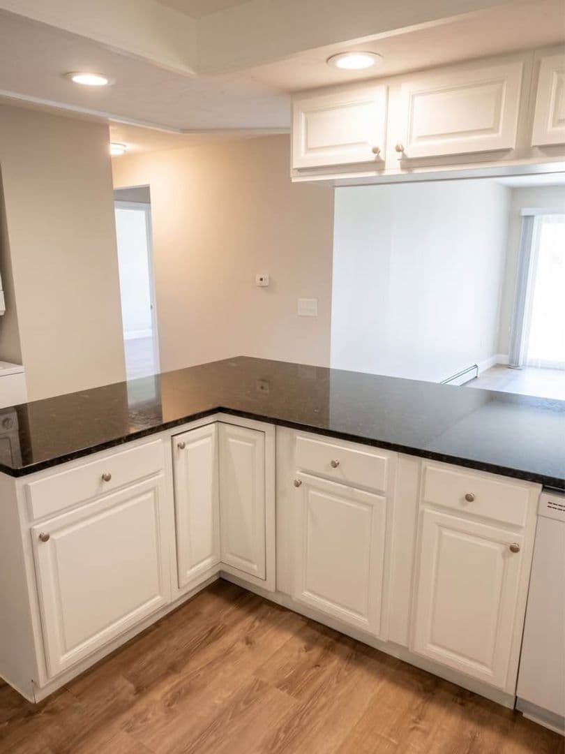 Billerica Apartment: 13-27 Kenmar Drive