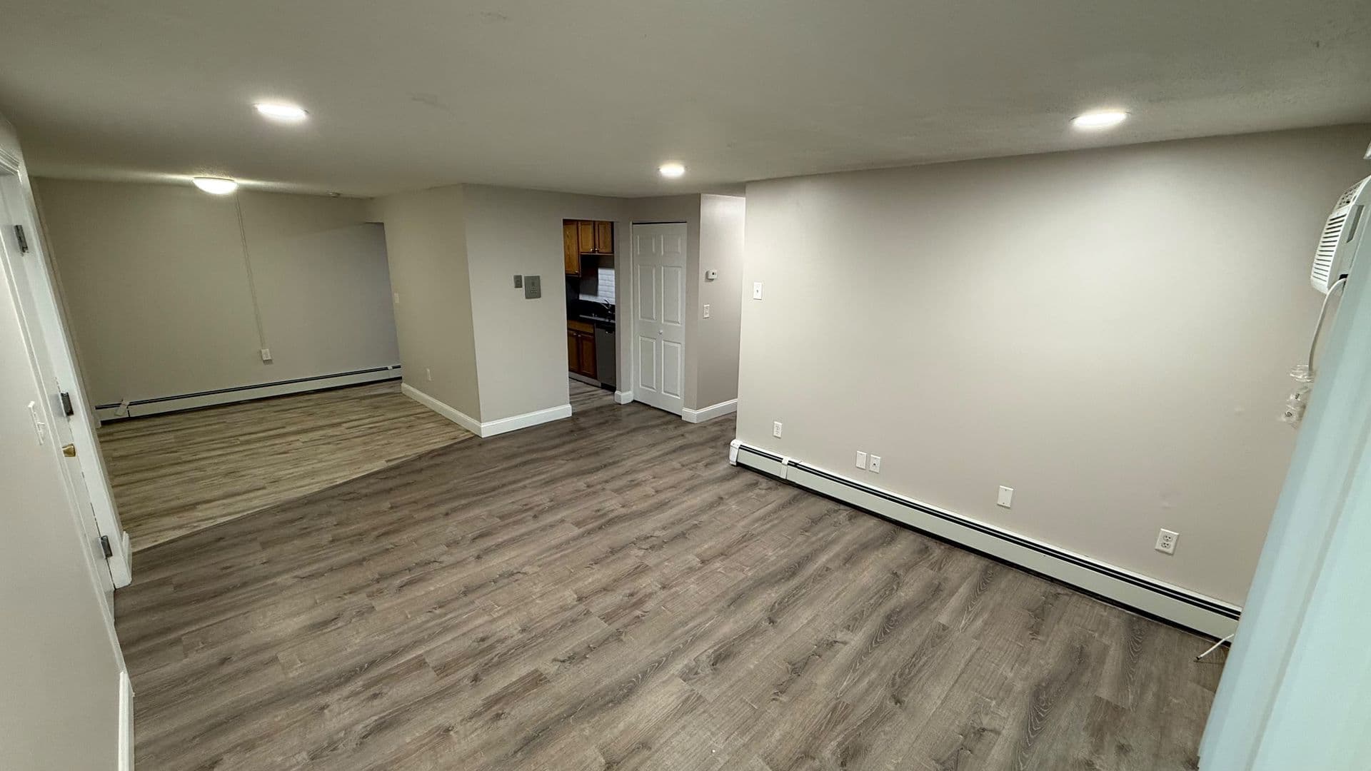 Leominster Apartment: 47 Princeton Street