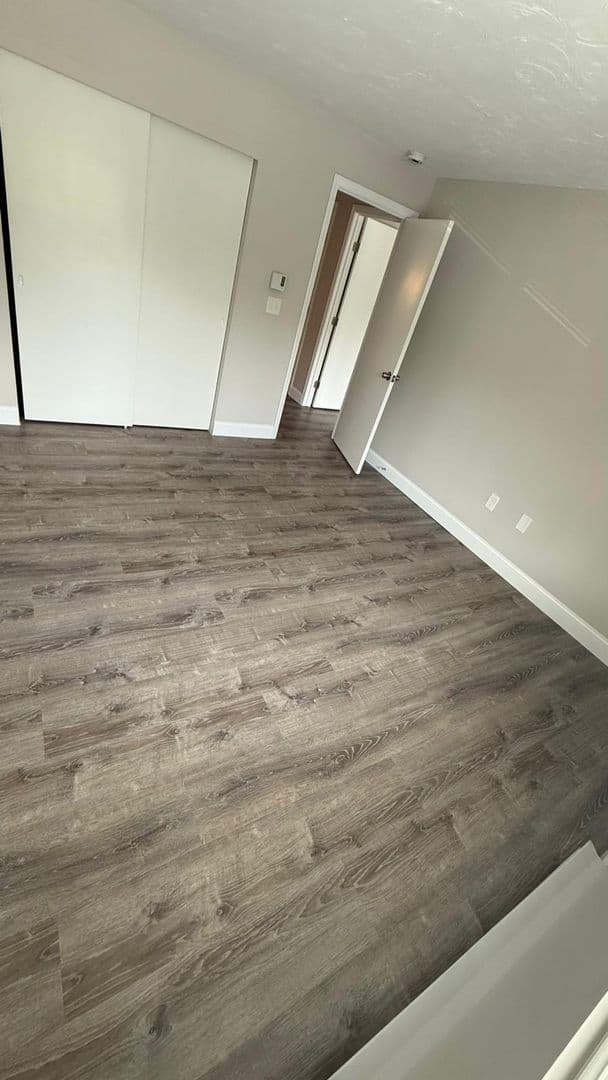 Webster Apartment: 310 Thompson Road