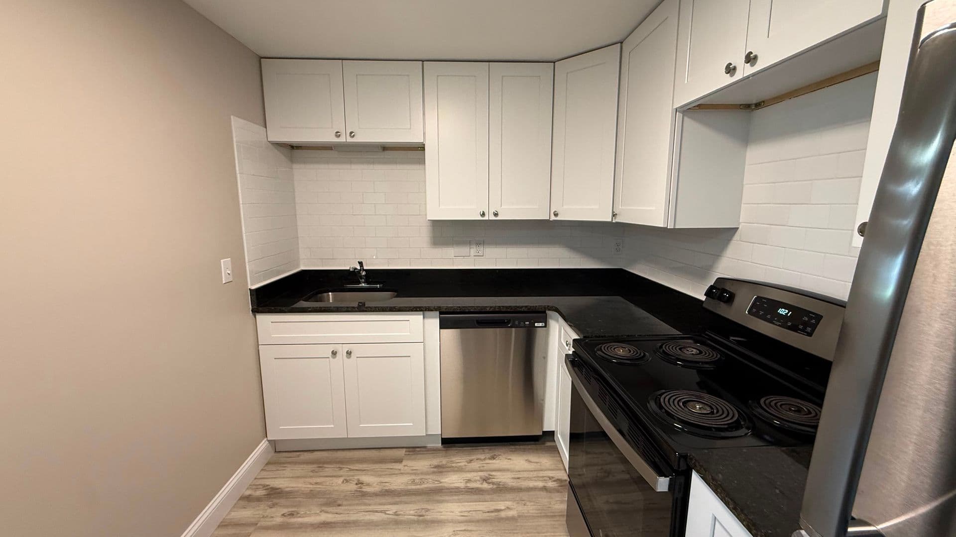 Webster Apartment: 310 Thompson Road