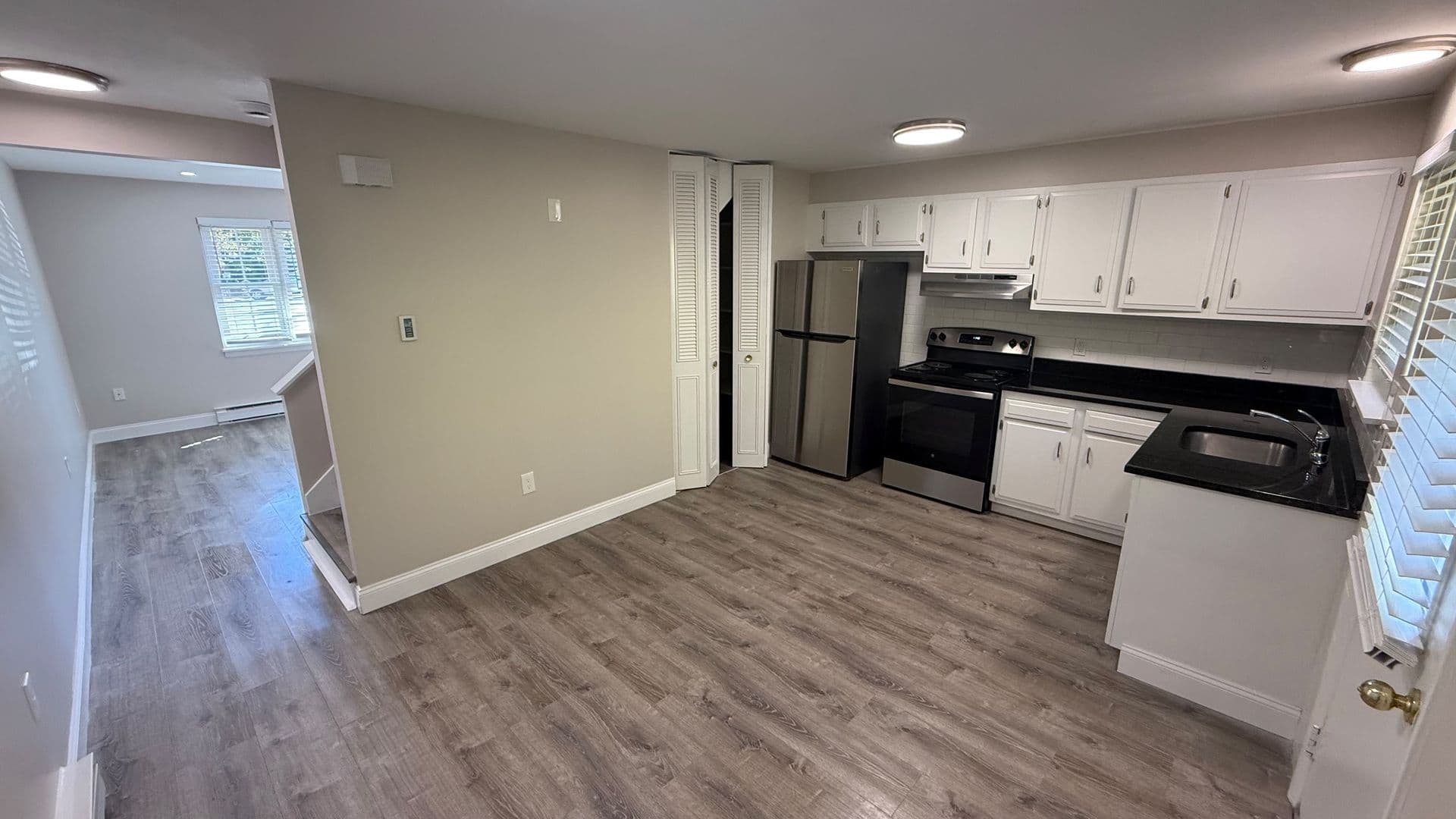 Leominster Apartment: 221 West Street