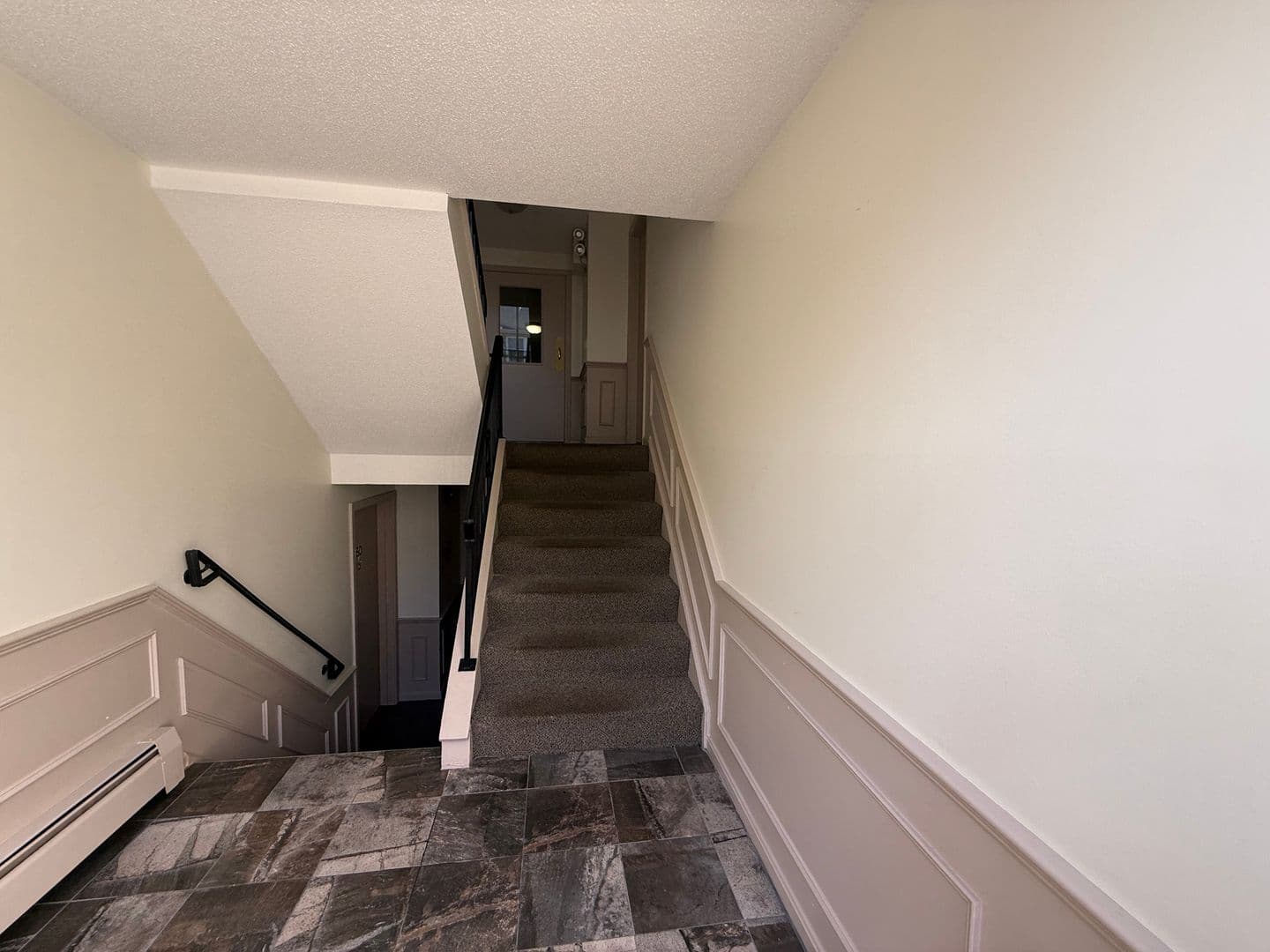 Billerica Apartment: 13-27 Kenmar Drive