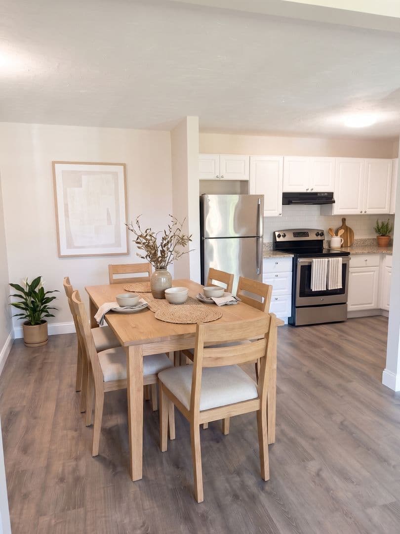 Webster Apartment: 310 Thompson Road