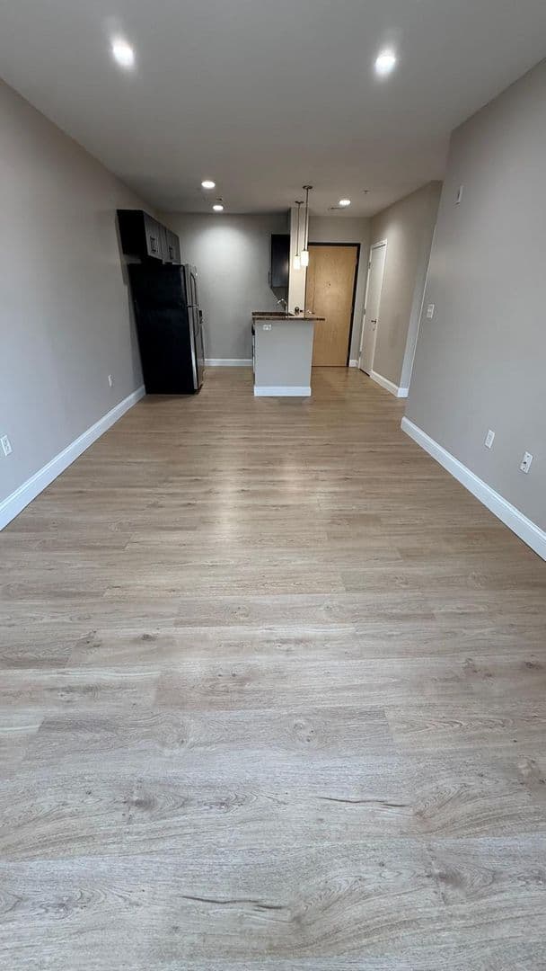 Attleboro Apartment: 75 South Main St
