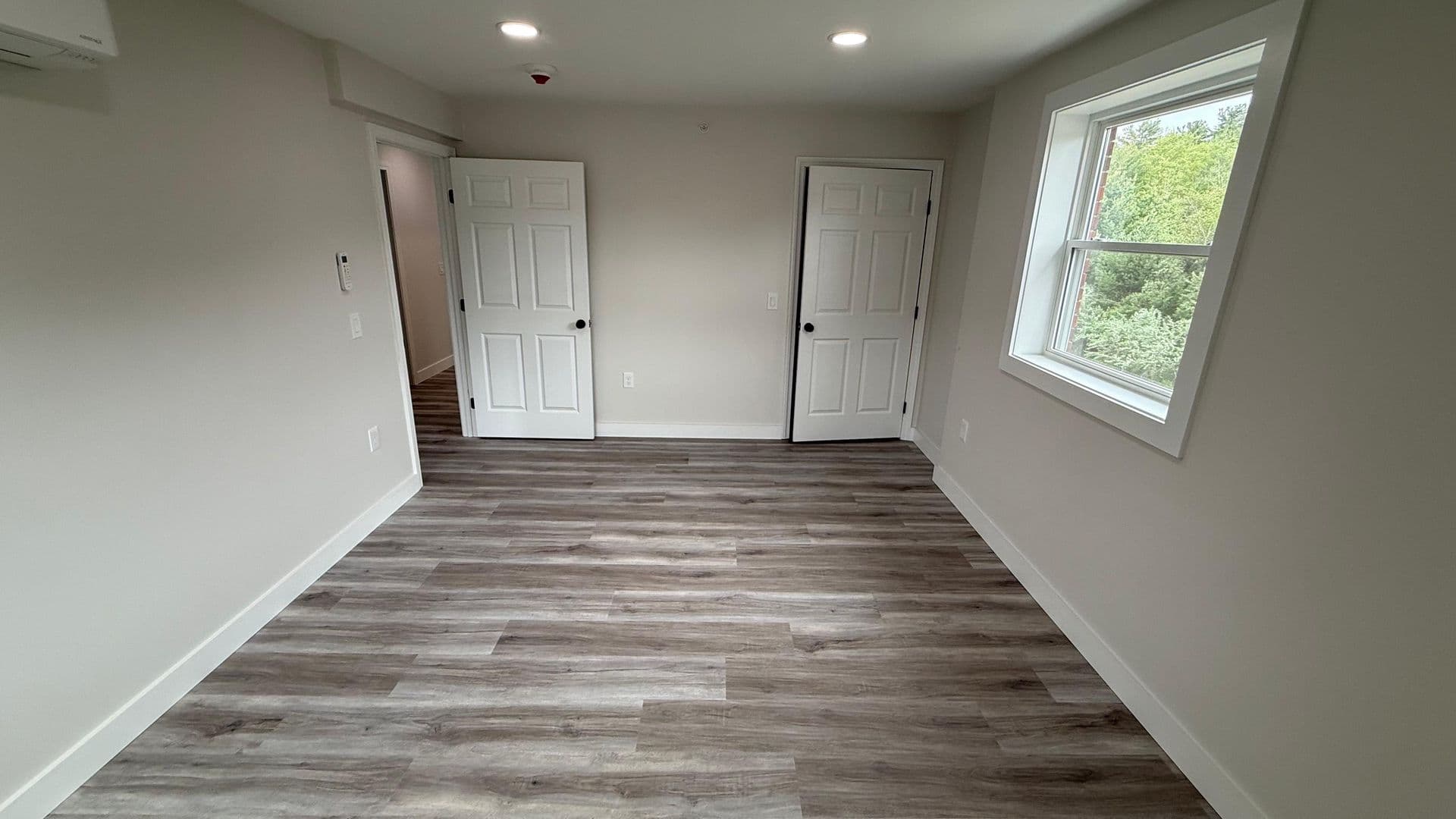 Webster Apartment: 310 Thompson Road