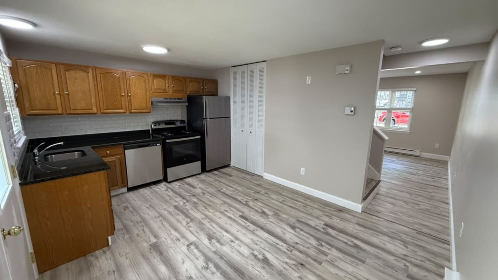 Leominster Apartment: 221 West Street