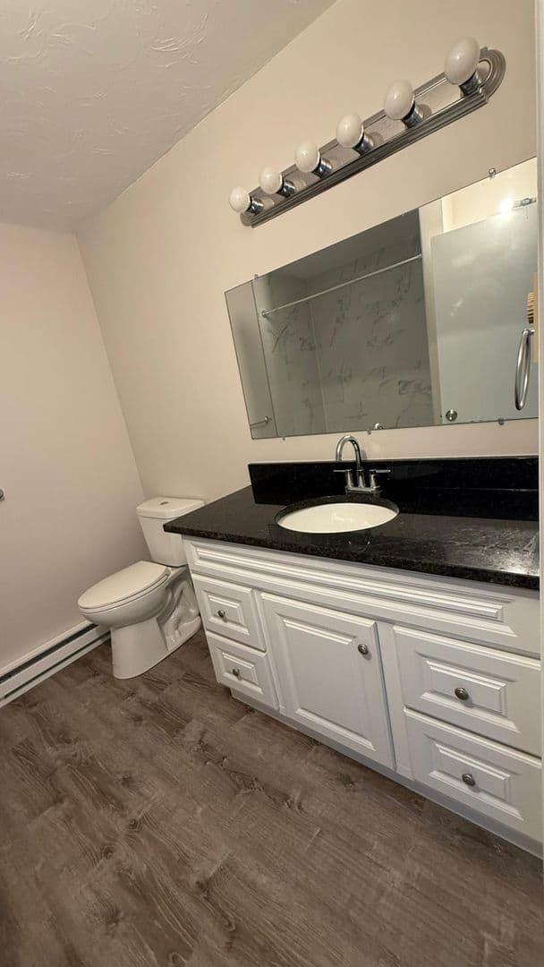 Webster Apartment: 310 Thompson Road
