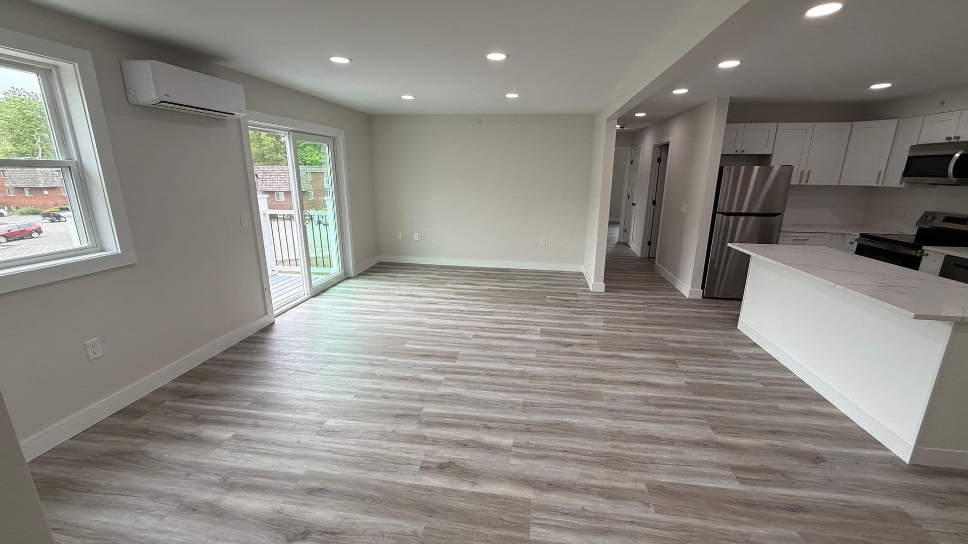 Webster Apartment: 310 Thompson Road