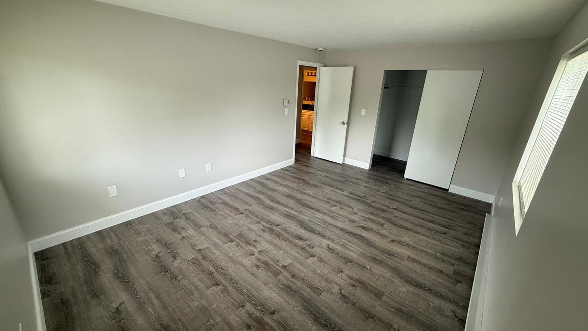 Webster Apartment: 310 Thompson Road