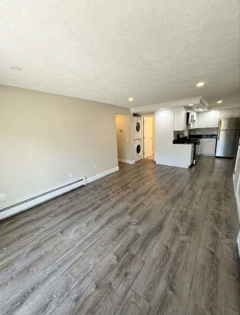 Billerica Apartment: 13-27 Kenmar Drive