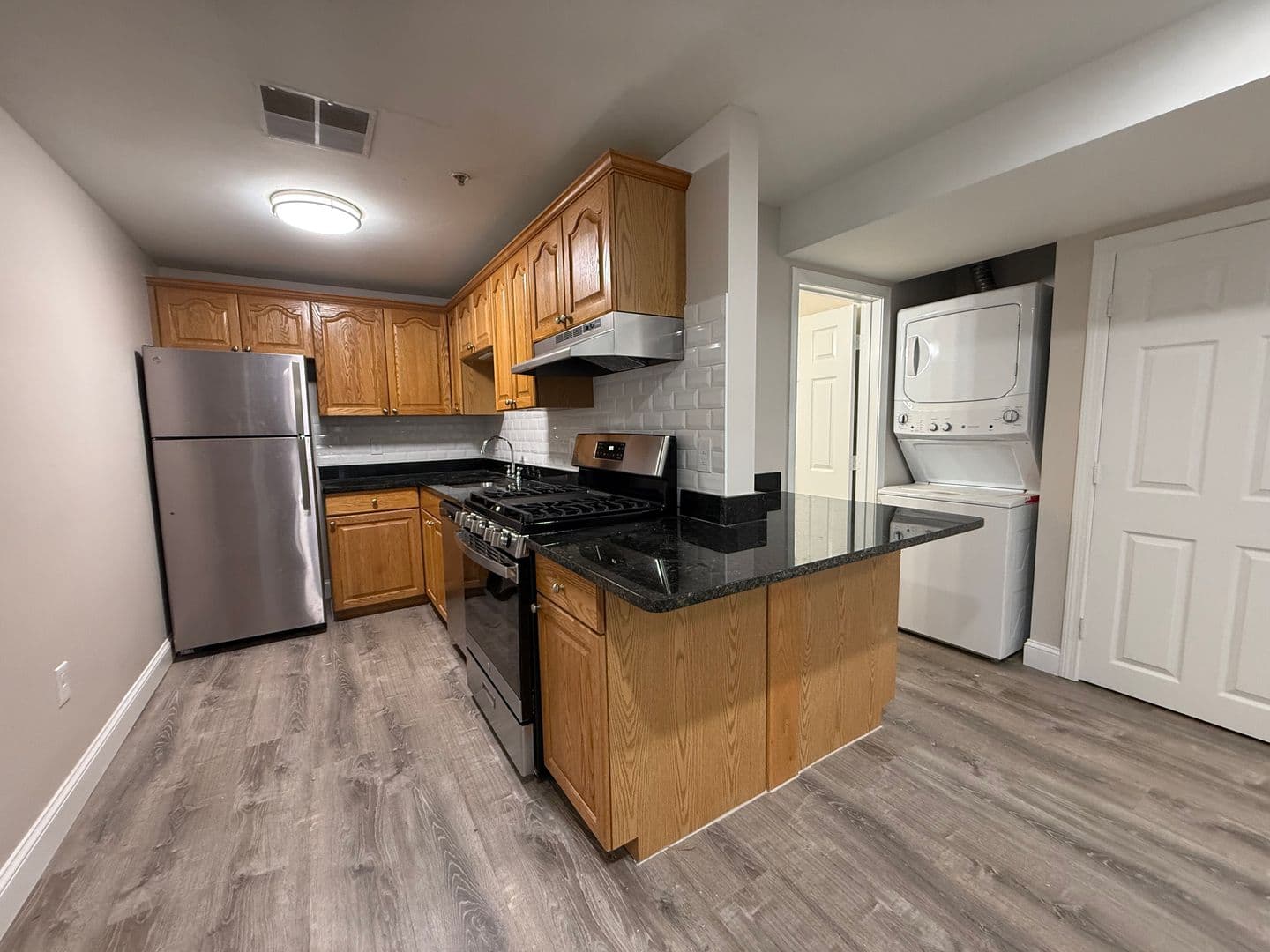 Billerica Apartment: 13-27 Kenmar Drive
