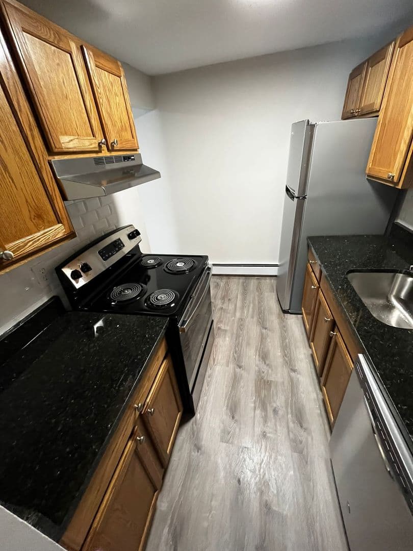 Leominster Apartment: 47 Princeton Street