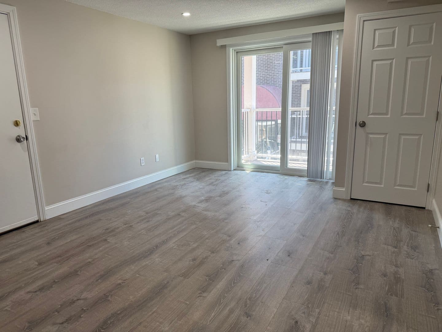 Billerica Apartment: 13-27 Kenmar Drive