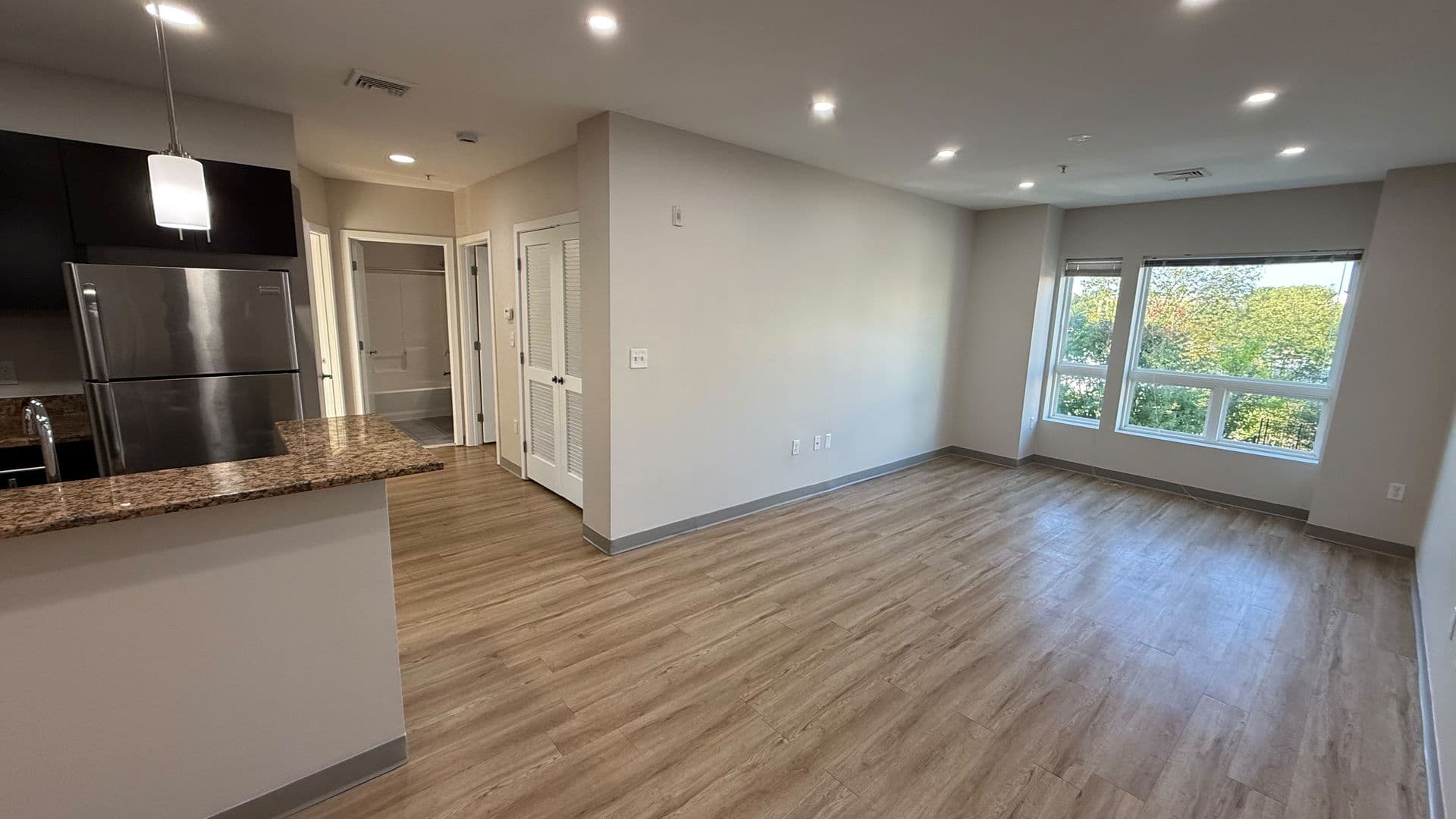 Attleboro Apartment: 75 South Main St