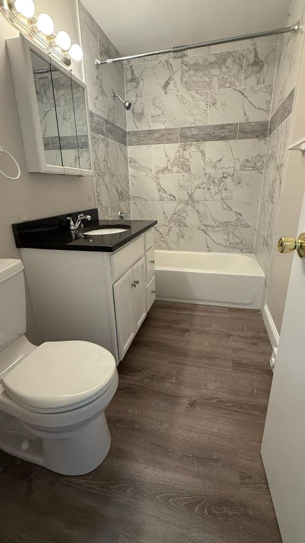 Leominster Apartment: 221 West Street