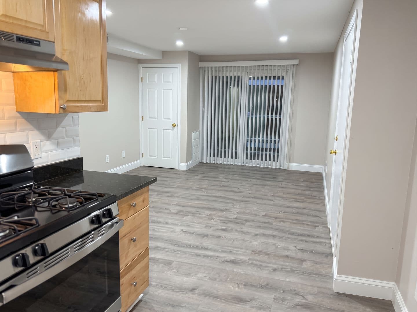 Billerica Apartment: 13-27 Kenmar Drive