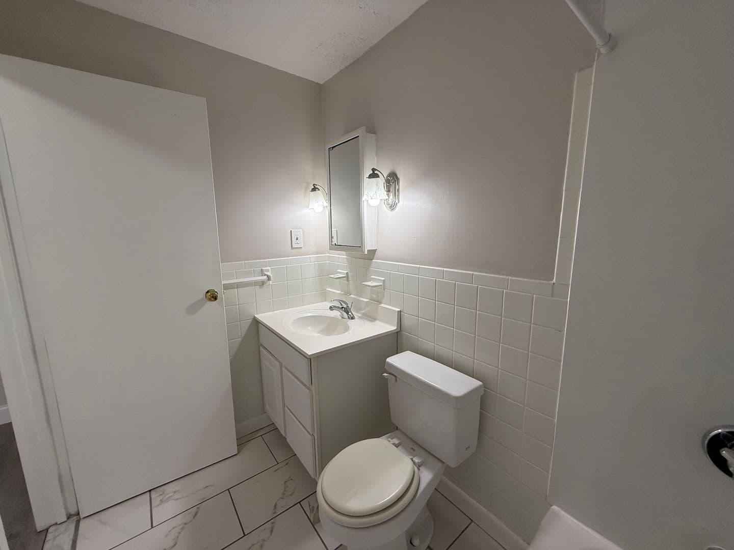 Leominster Apartment: 47 Princeton Street